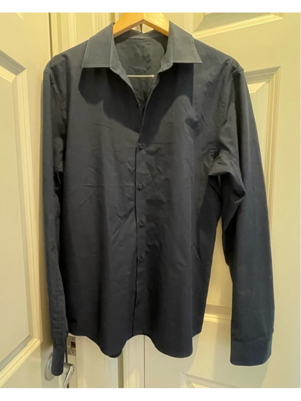 Lululemon Men’s Button Down Shirt Approximate Size Medium Navy EUC